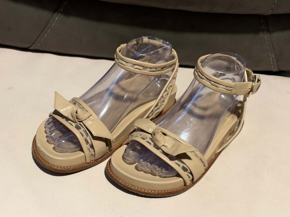 Alexandre Birman Beige Leather Bow Ankle Strap Flat Sandals Size 37.5 EU